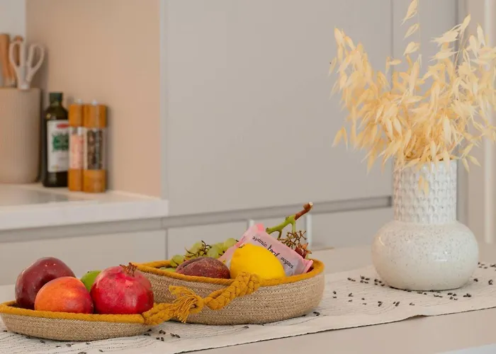 Unique Designer Retreat | Mins To Gondola - Patio! * 班斯科