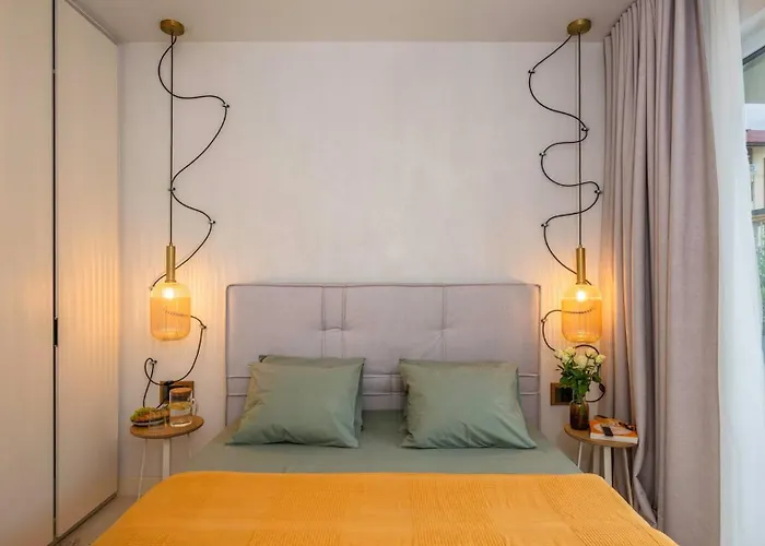 Unique Designer Retreat | Mins To Gondola - Patio! * 班斯科