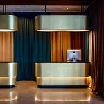 公寓 Unique Designer Retreat | Mins To Gondola - Patio! *