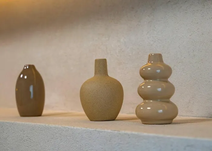 Unique Designer Retreat | Mins To Gondola - Patio! * Banszko